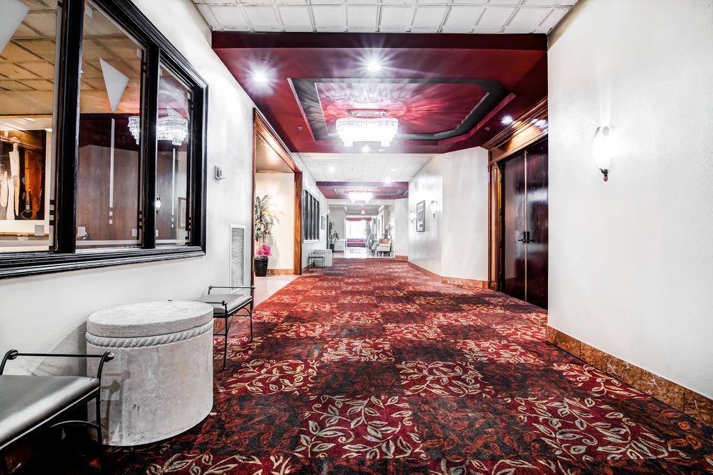 Ramada Plaza By Wyndham Atlanta Airport Hotel College Park Exterior foto